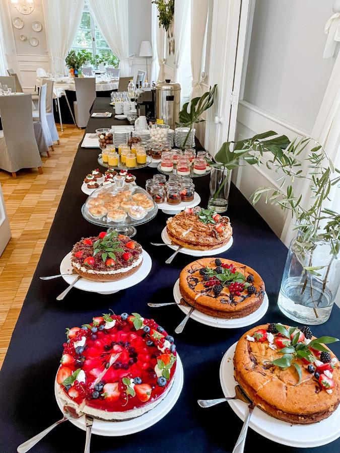 Palac Pakoslaw Pakoslaw  Extérieur photo